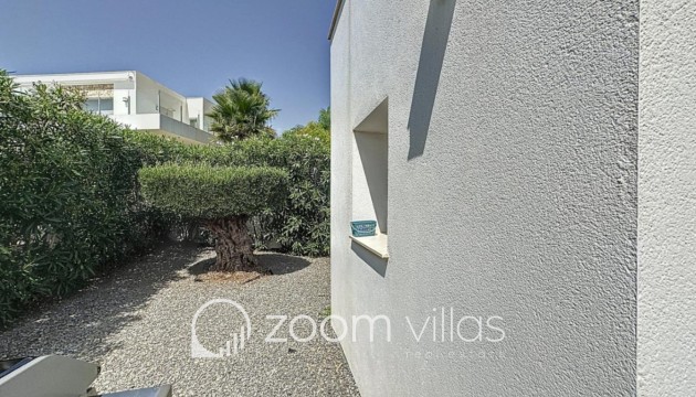 Resale - Villa - Benitachell  - Lirios