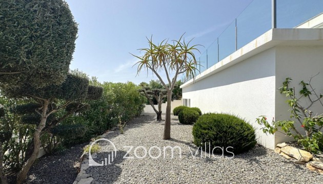 Resale - Villa - Benitachell  - Lirios