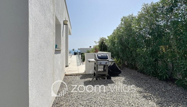 Resale - Villa - Benitachell  - Lirios