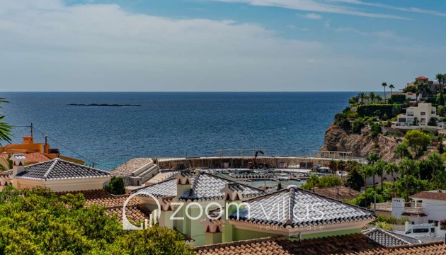Resale - Villa - Calpe