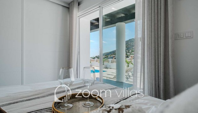 Resale - Villa - Calpe