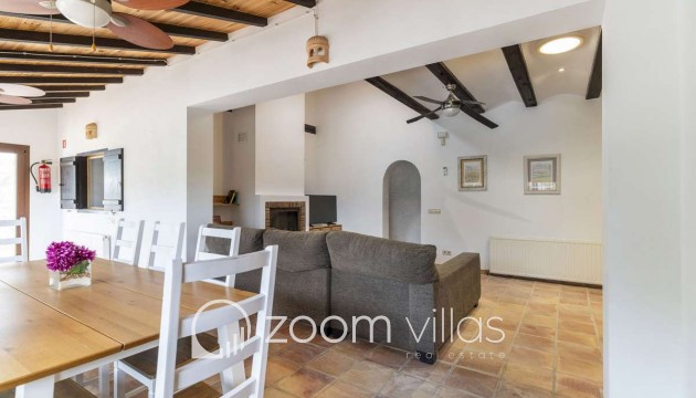 Resale - Villa - Benissa - La Fustera