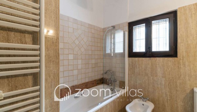 Resale - Villa - Benissa - La Fustera