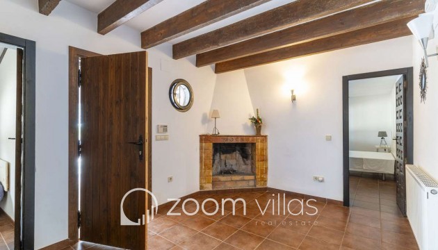 Resale - Villa - Benissa - La Fustera