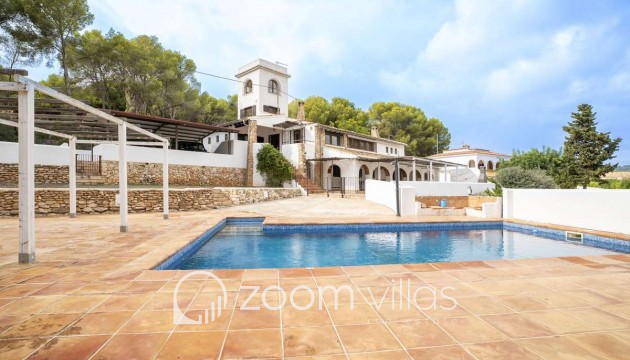 Resale - Villa - Benissa - La Fustera