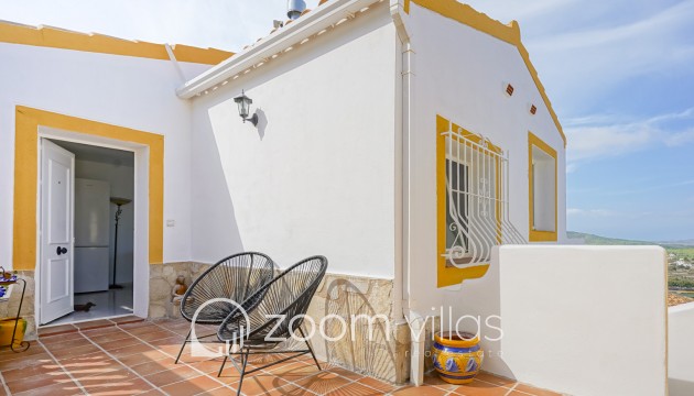 Resale - Villa / Semi-detached - Benitachell  - Calistros