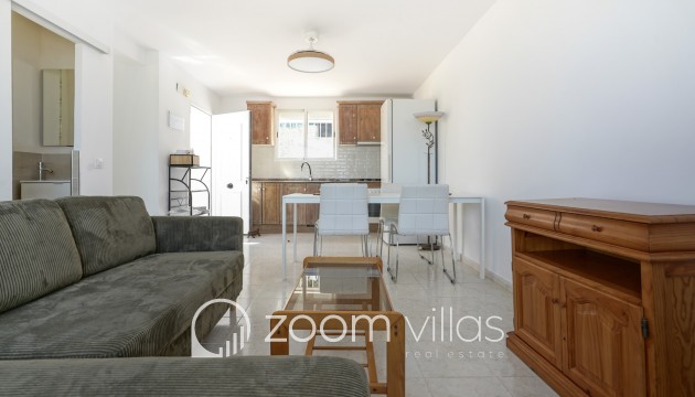 Resale - Villa / Semi-detached - Benitachell  - Calistros