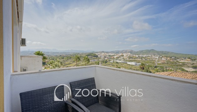 Resale - Villa / Semi-detached - Benitachell  - Calistros