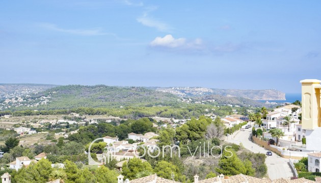 Resale - Villa / Semi-detached - Benitachell  - Calistros