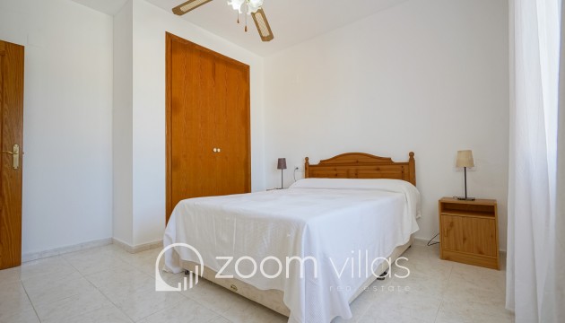 Resale - Villa / Semi-detached - Benitachell  - Calistros