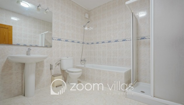 Resale - Villa / Semi-detached - Benitachell  - Calistros