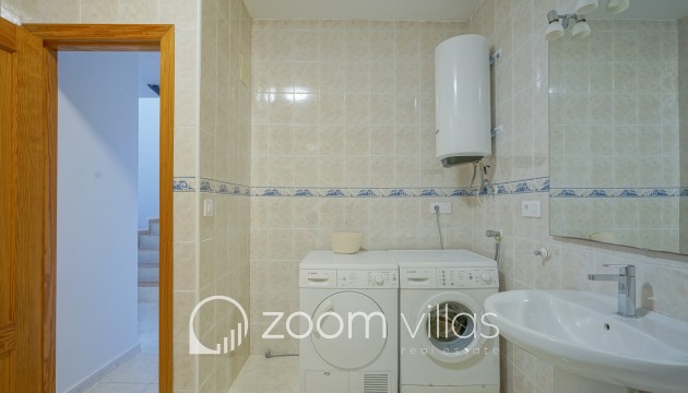 Resale - Villa / Semi-detached - Benitachell  - Calistros