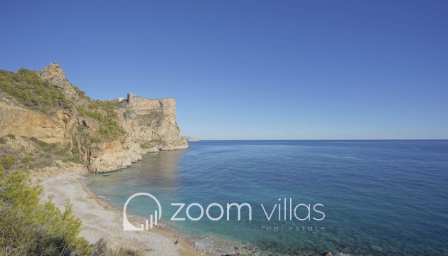 Resale - Villa / Semi-detached - Benitachell  - Calistros