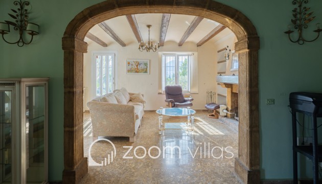 Resale - Villa - Jávea - La Lluca