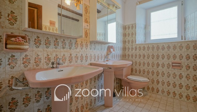 Resale - Villa - Jávea - La Lluca