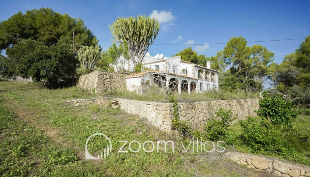 Resale - Villa - Jávea - La Lluca