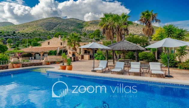 Resale - Villa - Benissa - Benissa Rural