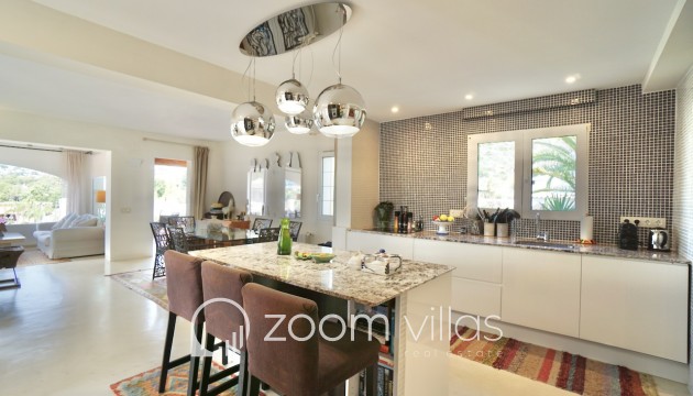 Resale - Villa - Moraira - El Portet