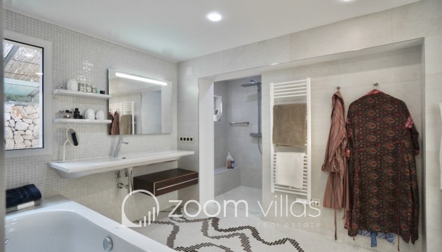 Resale - Villa - Moraira - El Portet