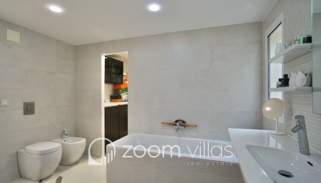 Resale - Villa - Moraira - El Portet