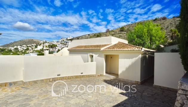 Resale - Villa - Moraira - El Portet