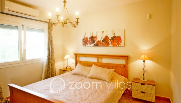 Resale - Villa - Moraira