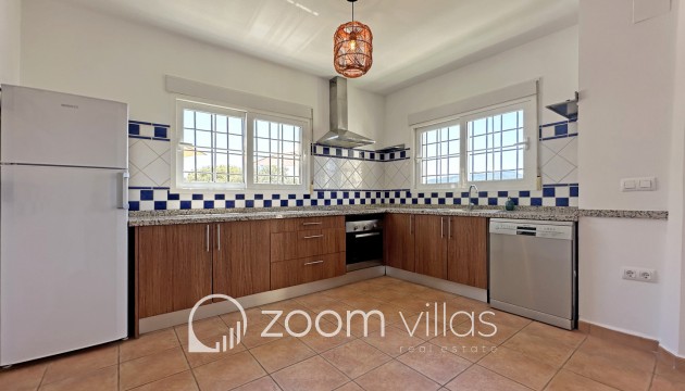 Resale - Villa - Jalón - Valle del Paraiso