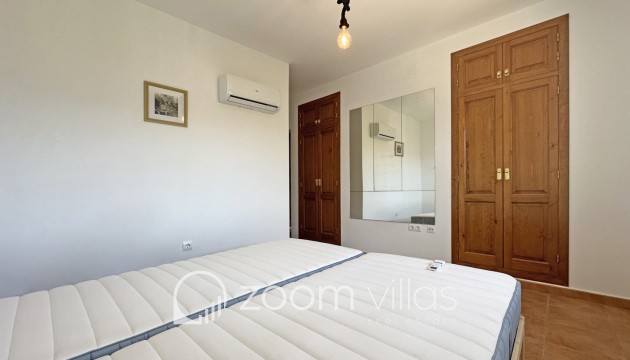 Resale - Villa - Jalón - Valle del Paraiso