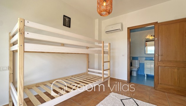 Resale - Villa - Jalón - Valle del Paraiso