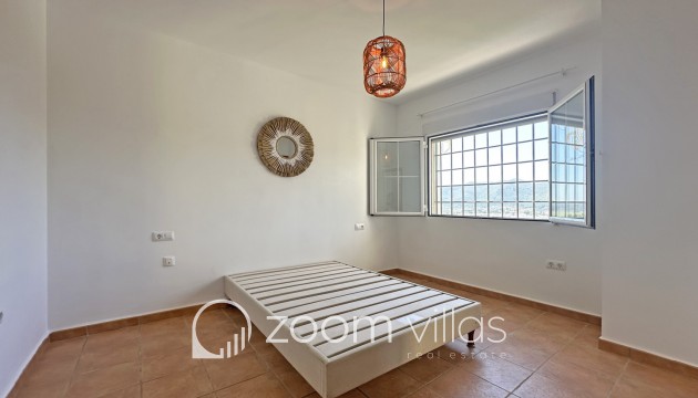 Resale - Villa - Jalón - Valle del Paraiso