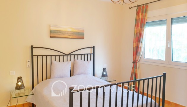 Resale - Villa - Moraira