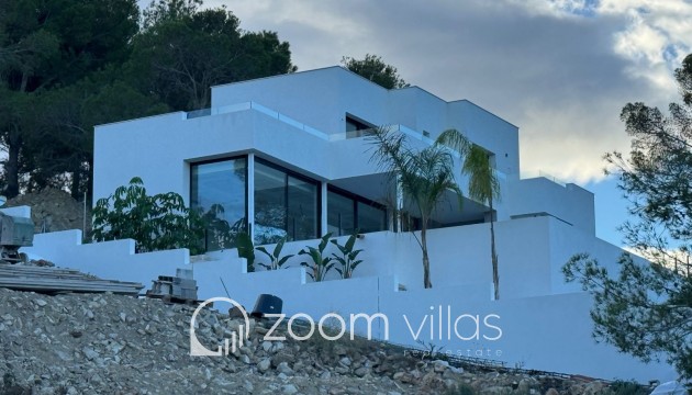 Resale - Villa - Calpe - Empedrola