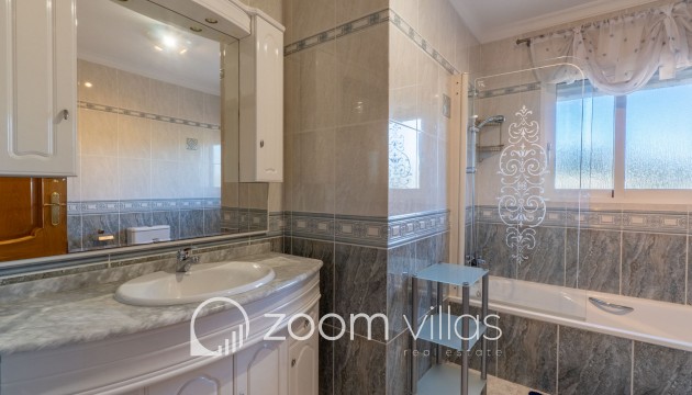 Resale - Villa - Jalón