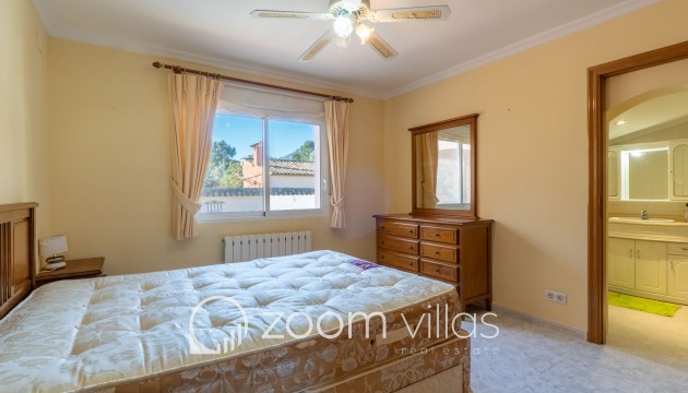 Resale - Villa - Jalón