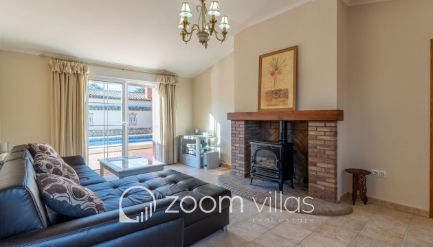 Resale - Villa - Jalón