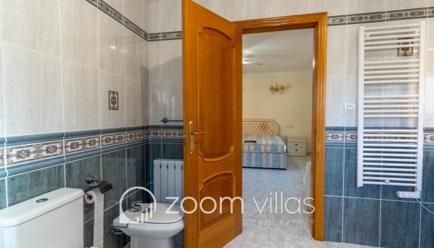 Resale - Villa - Jalón