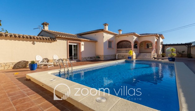 Resale - Villa - Jalón