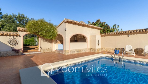 Resale - Villa - Jalón