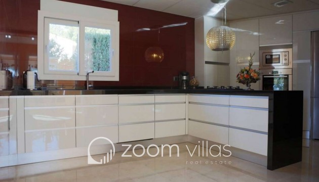 Resale - Villa - Benissa - Benissa Coast