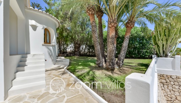 Resale - Villa - Moraira