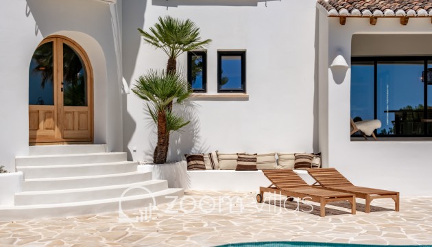 Resale - Villa - Moraira