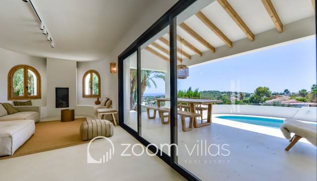 Resale - Villa - Moraira