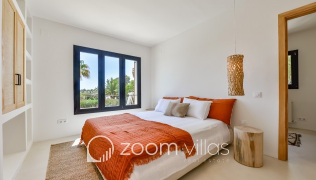 Resale - Villa - Moraira