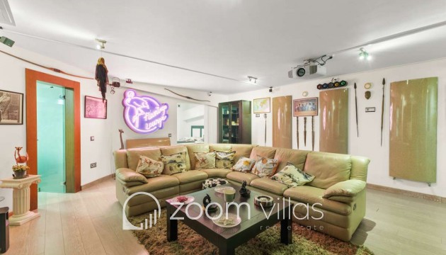 Resale - Villa - Calpe