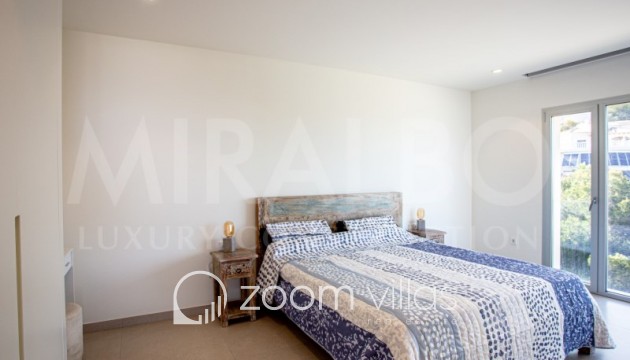 Resale - Villa - Benitachell  - Cumbre del Sol