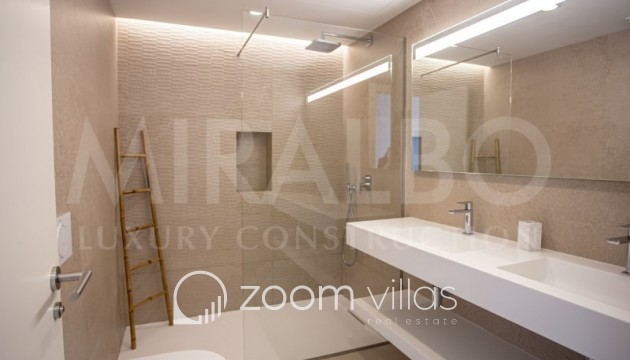 Resale - Villa - Benitachell  - Cumbre del Sol