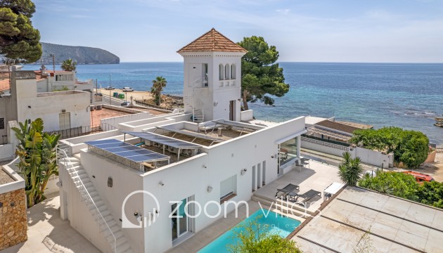 Resale - Villa - Moraira - Center