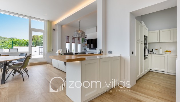 Resale - Villa - Moraira - Center