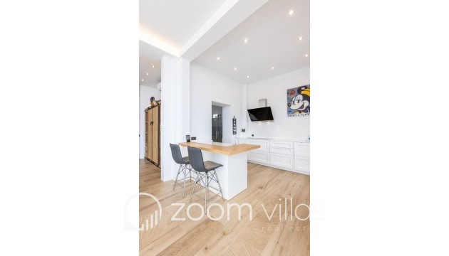 Resale - Villa - Moraira - Center