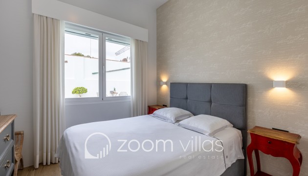 Resale - Villa - Moraira - Center